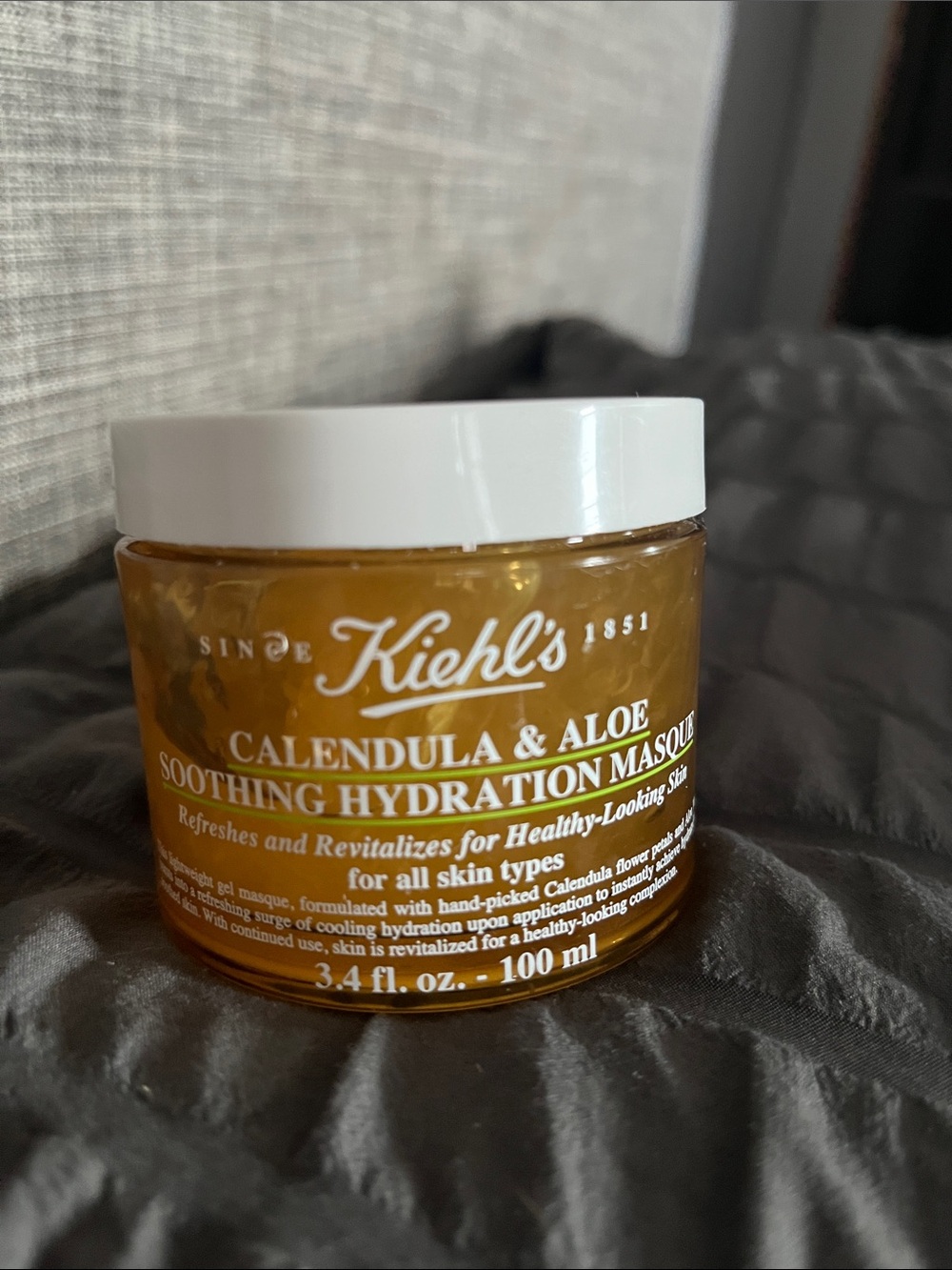 Kiehl's Calendula & Aloe Soothing Hydration Masque – Amber Gel with White Lid